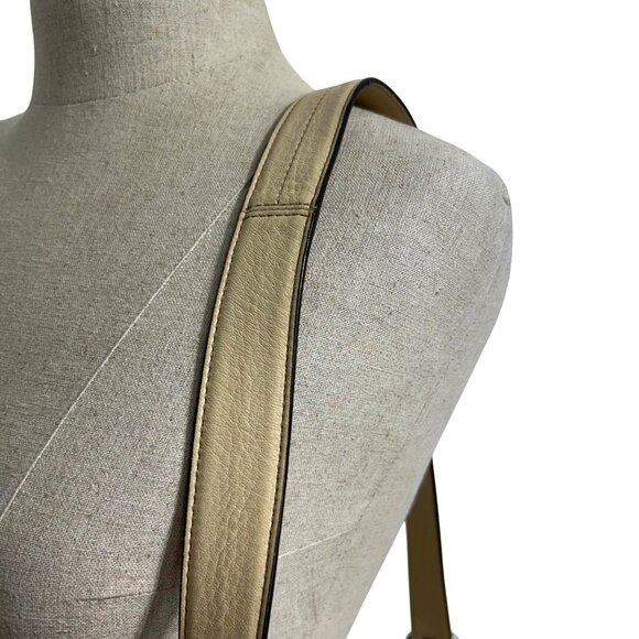 Coach Beige Pebbled Leather Crossbody Bag With Purple Lining & Adjustable Strap - Picture 8 of 10